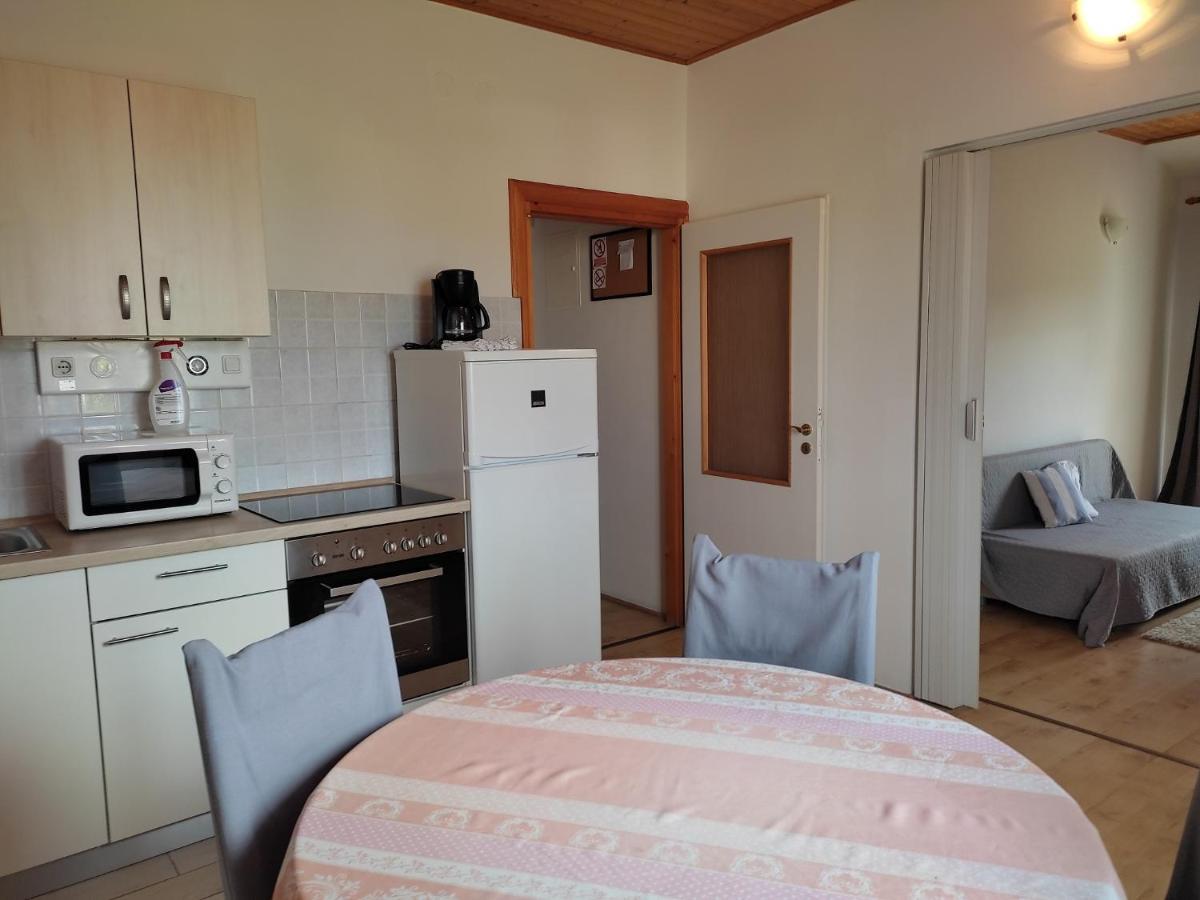 Apartment Arba 1 With Heated Pool Раб Екстериор снимка