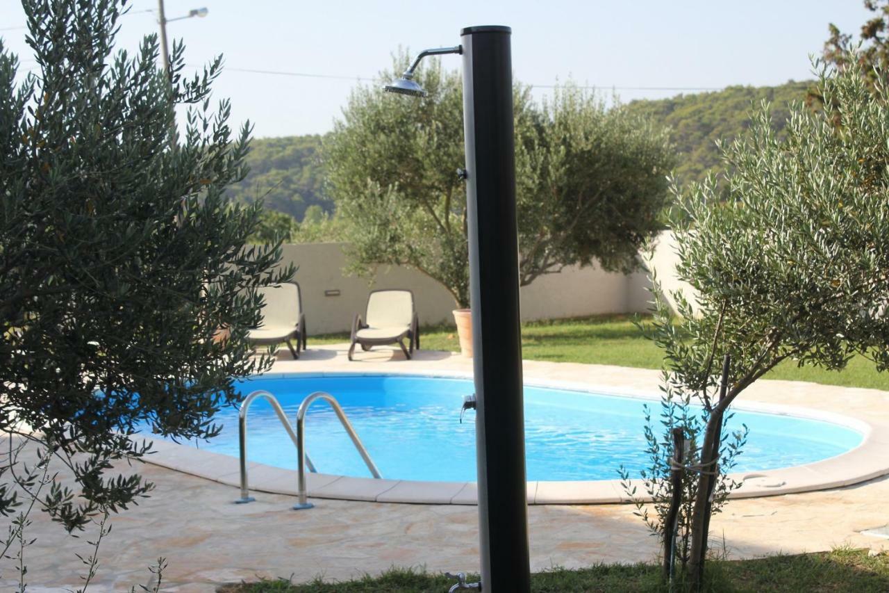 Apartment Arba 1 With Heated Pool Раб Екстериор снимка
